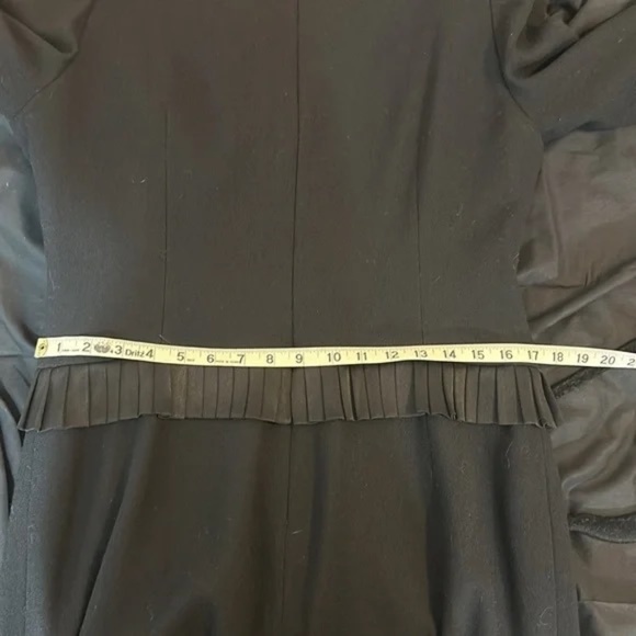 Vintage Carolina Herrera 100% wool dress with rhinestone buttons sz 14 - Picture 9 of 11